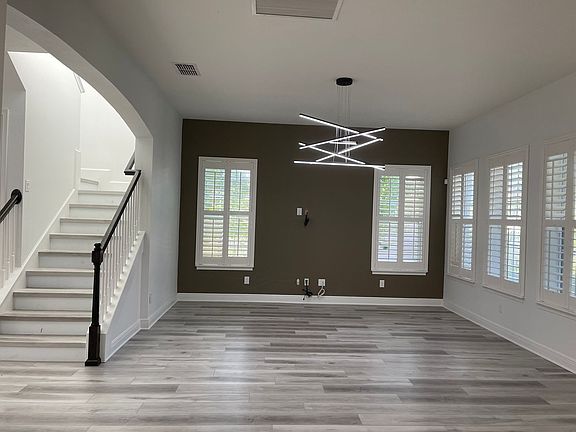 3rd image of 13892 Heaney Ave