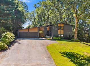 21 Bosworth Rd, Framingham, MA 01701