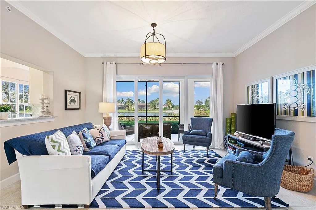 2 bed, 2.5 bath, 2091 sqft, $9,500 — Photo 4