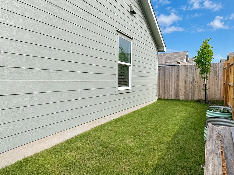 20407 Red Coral — Photo 21