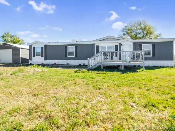 10813 S 427th Rd, Inola, OK 74036