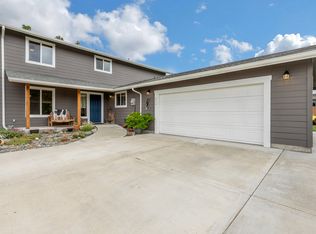 211 Blake St, Enumclaw, WA 98022