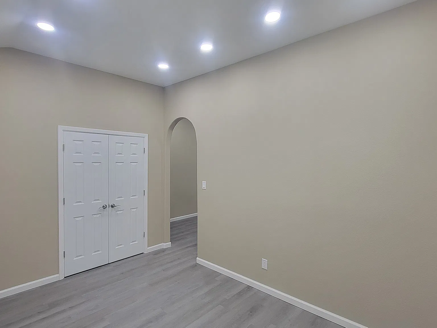 1 bed, 550 sqft, $575 — Photo 3