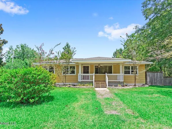 26290 Wolf Creek Rd, Kiln, MS 39556