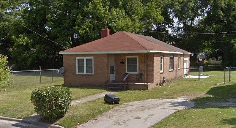 1st image of 712 Vanderbilt Ln