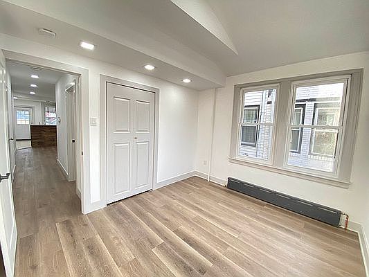 5th image of 122-08 Hillside Ave #1