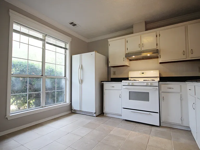 3587 Kennesaw Station Dr NW — Photo 6