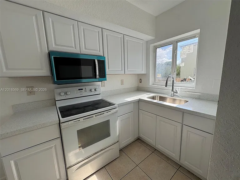 8301 NW 5th Ave #8301 — Photo 1