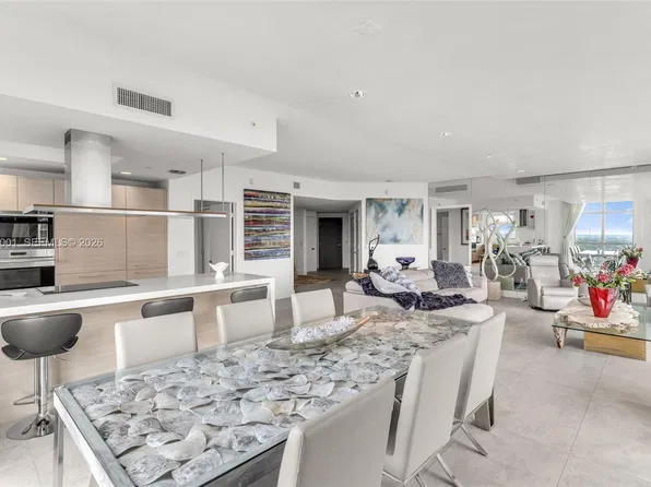 17301 Biscayne Blvd APT 2101, Aventura, FL 33160