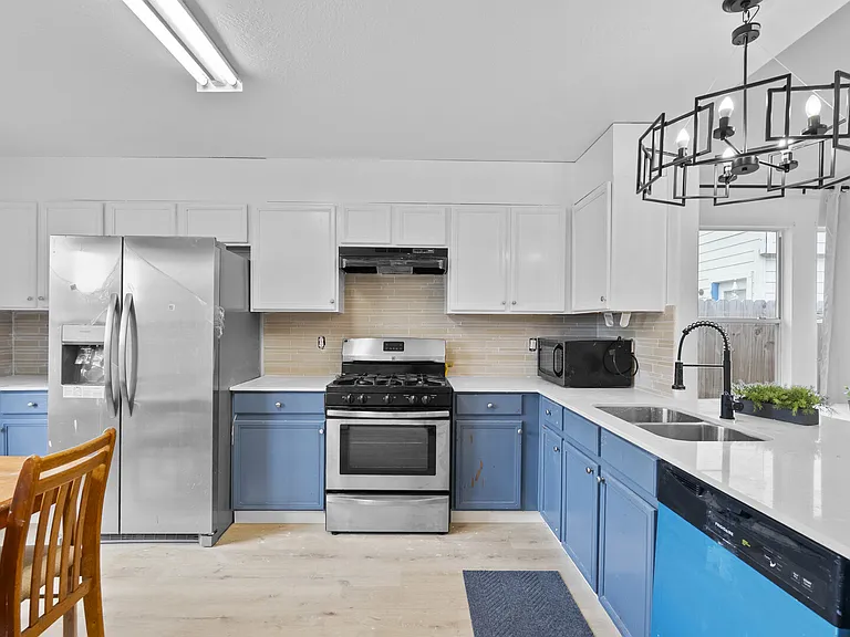 Shining Leaf Ct — Photo 8