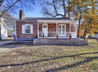 8978 Big Bend Blvd, Saint Louis, MO 63119