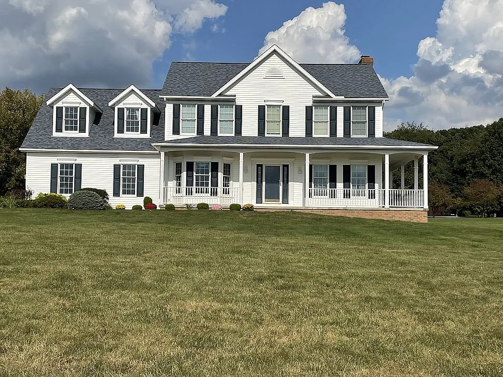 3950 Pheasant Run photo 1