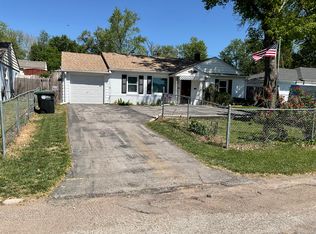 761 S 69th St, Omaha, NE 68106