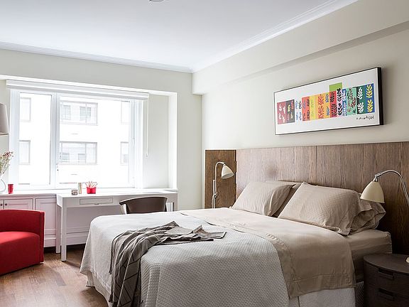 4th image of 530 Park Ave APT 8F