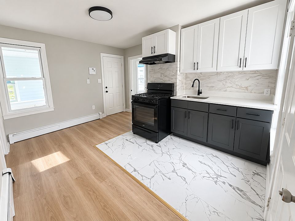 1st image of 94 Butler St #2
