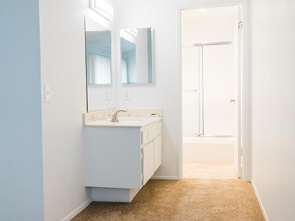 3rd image of 168 Camino De Vida APT E