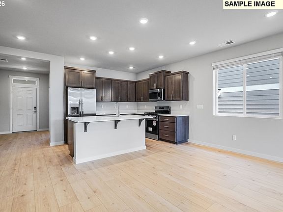 7th image of this home