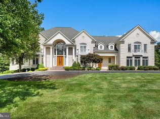 12705 Greenbriar Rd, Potomac, MD 20854