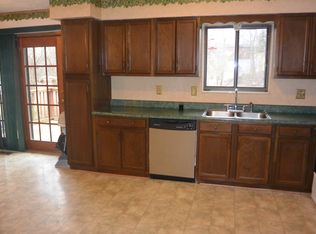 1724 Walnut St, Flatwoods, KY 41139