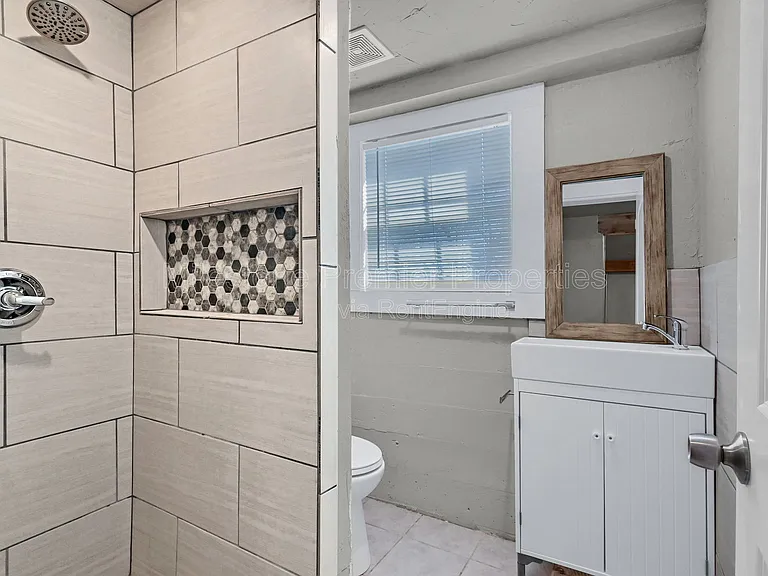 1624 S Fannin Ave — Photo 16