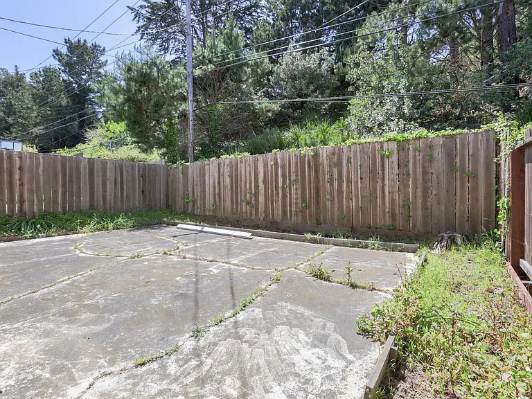88 Canterbury Ave — Photo 25