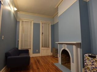 172 Kent St APT 1L, Brooklyn, NY 11222
