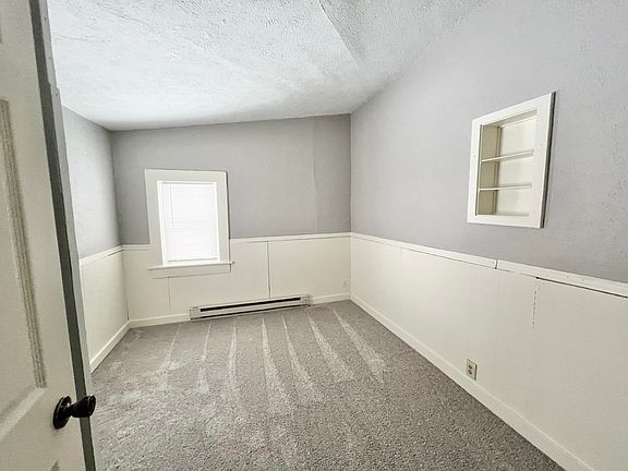 5th image of 324 Caroline St