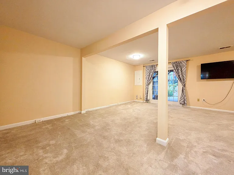 6605 Rockleigh Way — Photo 20