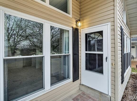 5th image of 312 Ballwin Ave