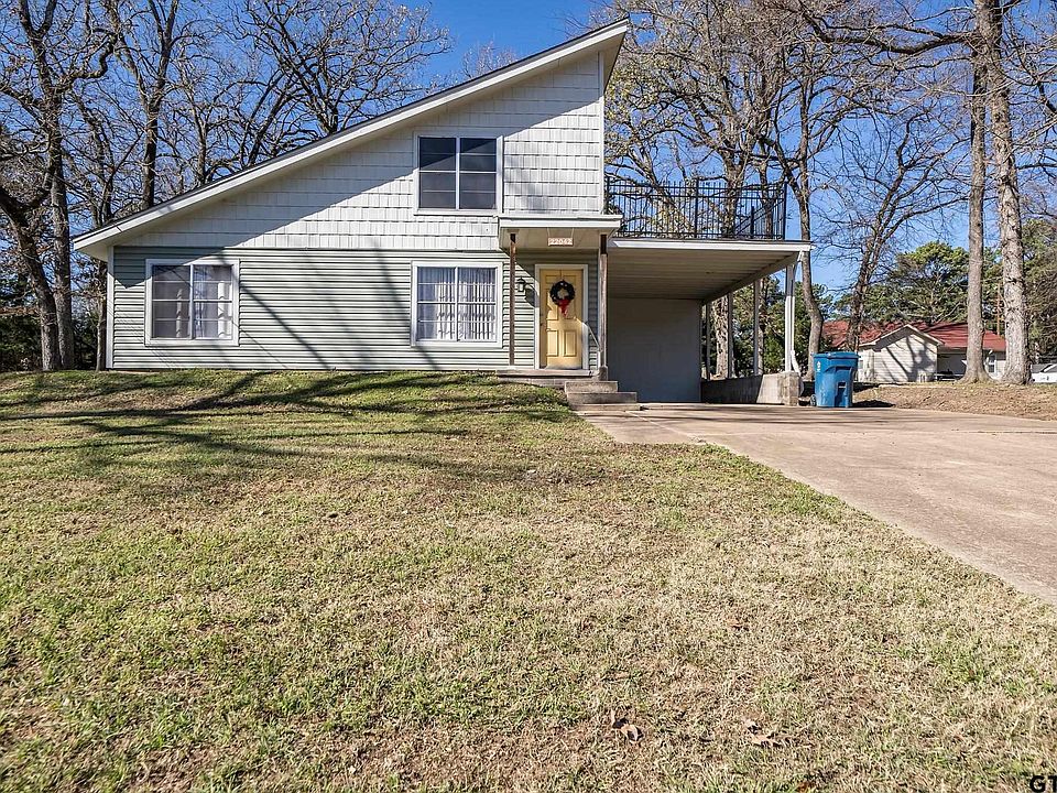 1st image of 22042 Brierwood Dr