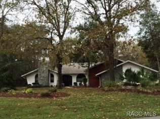 2 Sweetgum Ct N, Homosassa, FL 34446