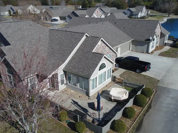 431 Deer Lake Pl, Bronston, KY 42518