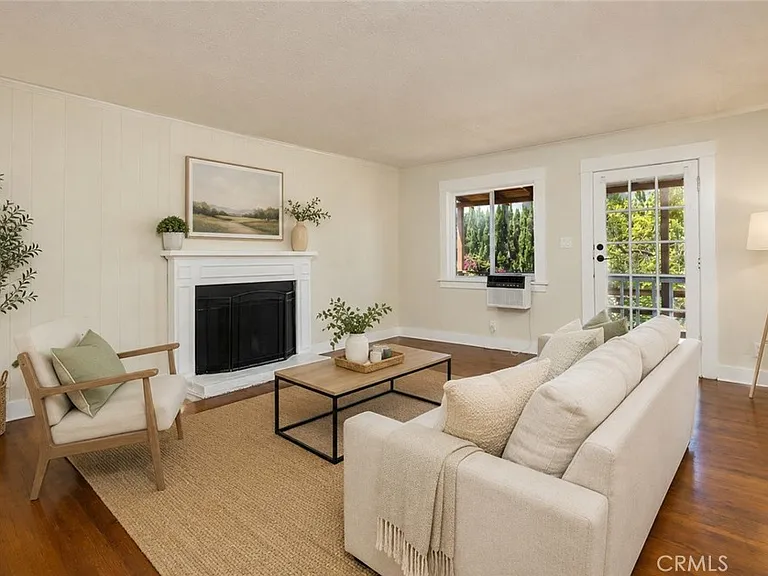 316 W Kenneth Rd — Photo 6