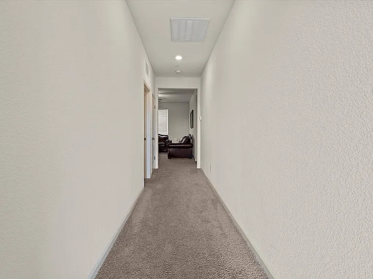 10400 Skynyrd Way — Photo 14