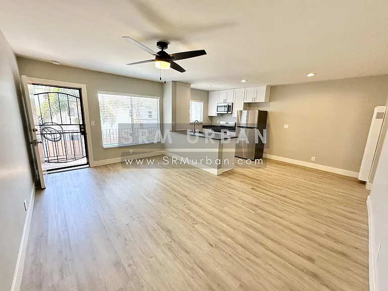 4150 41st St #9 — Photo 3