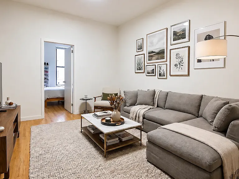 308 E 6th St #2 — Photo 1