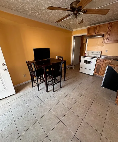 213 Pocahontas Pl #B — Photo 5