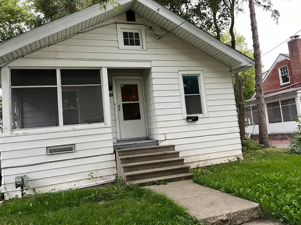 2113 Avon St, Saginaw, MI 48602
