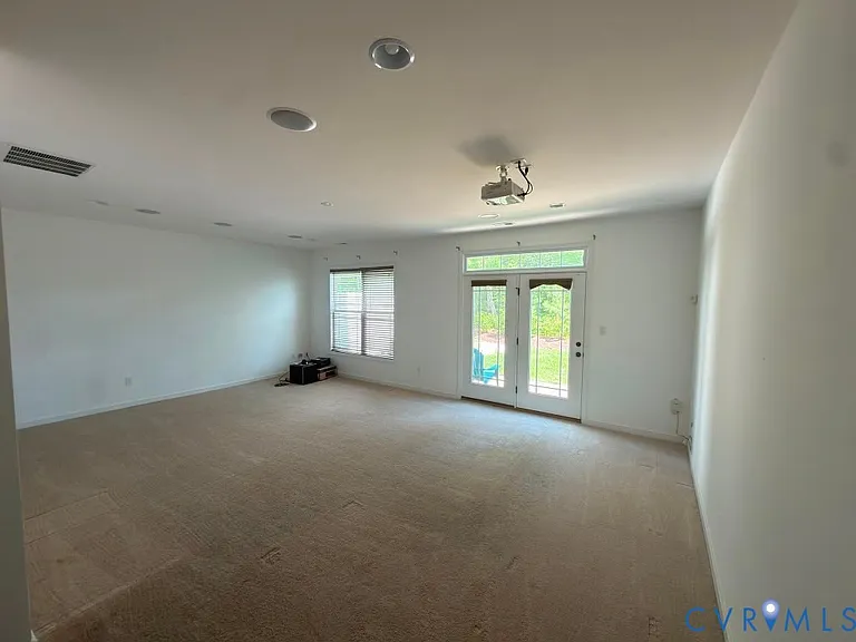 11403 Hayloft Ln — Photo 24