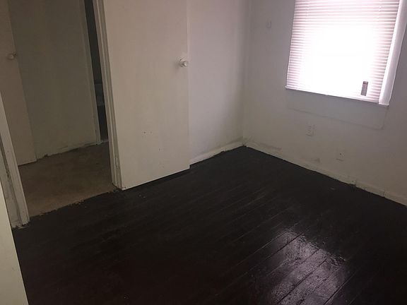 4th image of 7300 Harney Ave