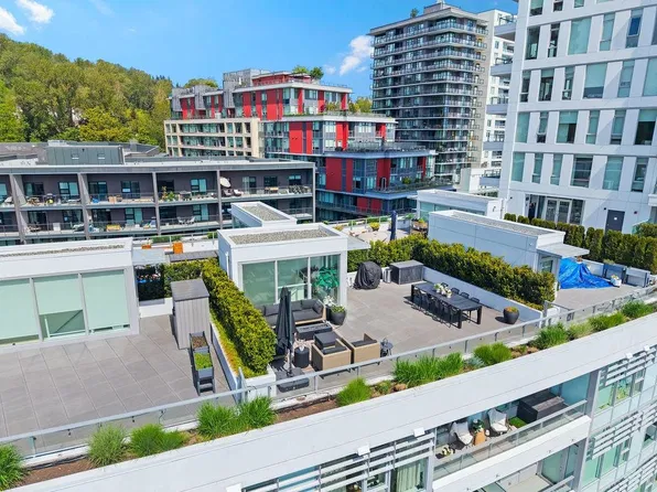 3438 Sawmill Cres #607, Vancouver, BC V5S 0E3