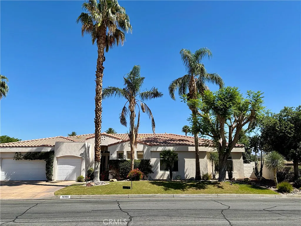 4 bed, 2.5 bath, 2837 sqft, $5,900 — Photo 1
