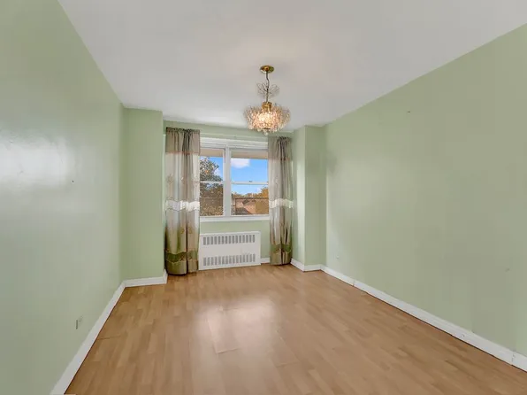 2483 West 16th Street image 13 of 16