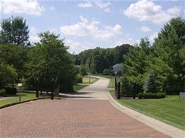 1st image of 8211 Village Cir