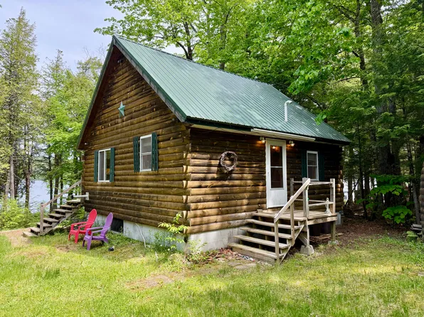 561 Lakeview Road, Topsfield, ME 04490