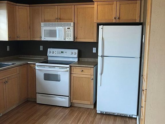 5th image of 118 Pawlychenko Ln #54