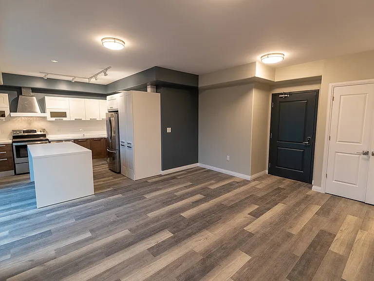 6479 Montrose Rd — Photo 10