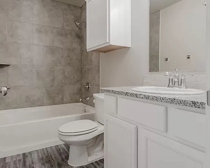 1912 Crescent Pl #1118 — Photo 5