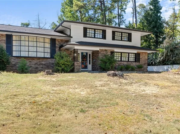 300 Woodridge Dr, Tuscaloosa, AL 35406