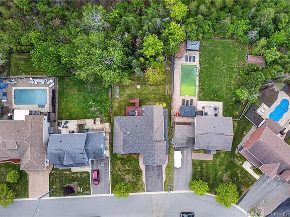 4th image of 30 Red Maple Ct